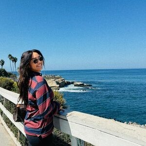 Meet your Posher, Loren